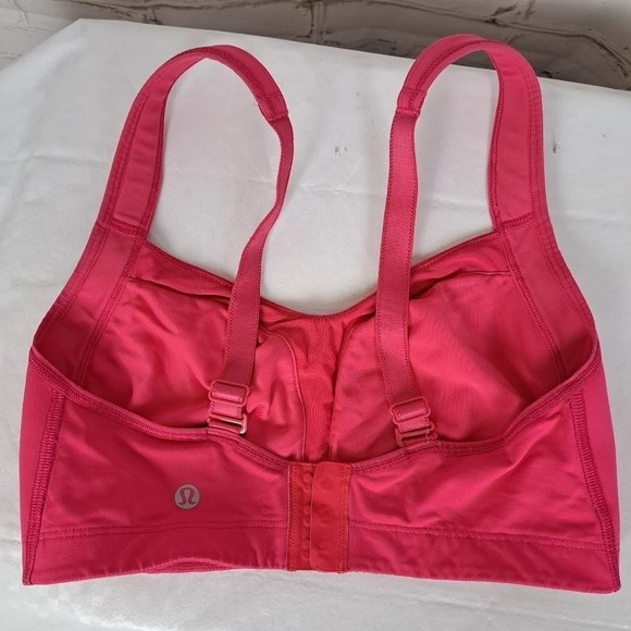 Lululemon Ta Ta  Tamer athletic bra - Picture 5 of 9